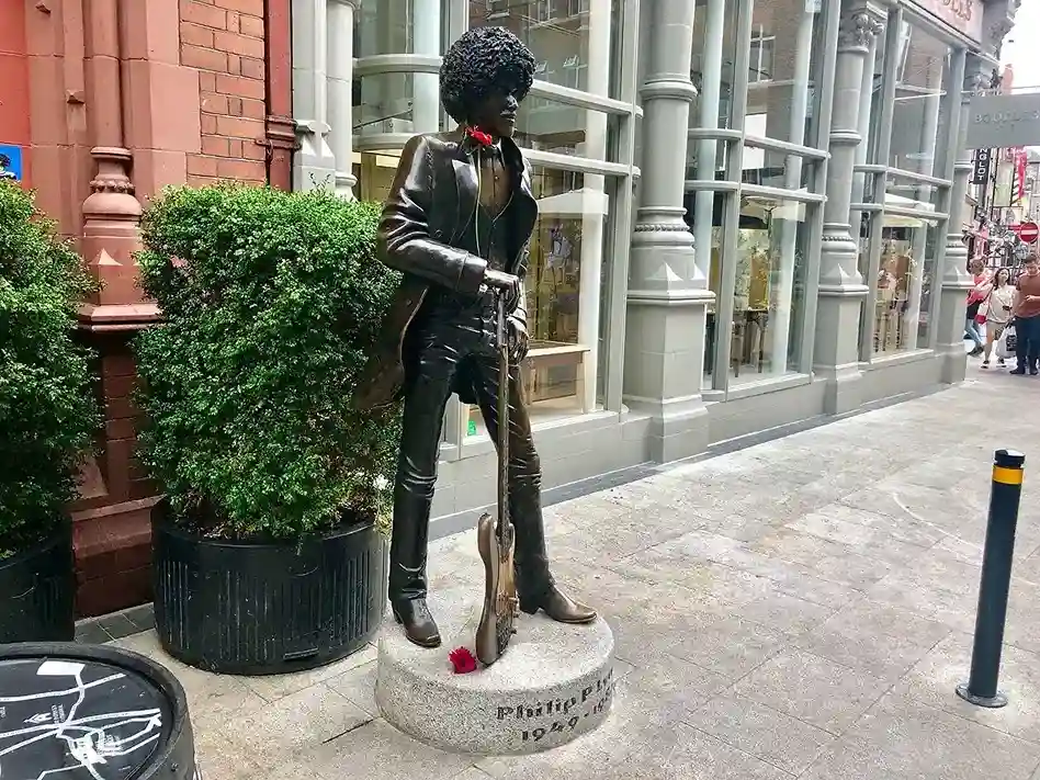 Phil-Lynott-Statue-Famous Statues in Dublin