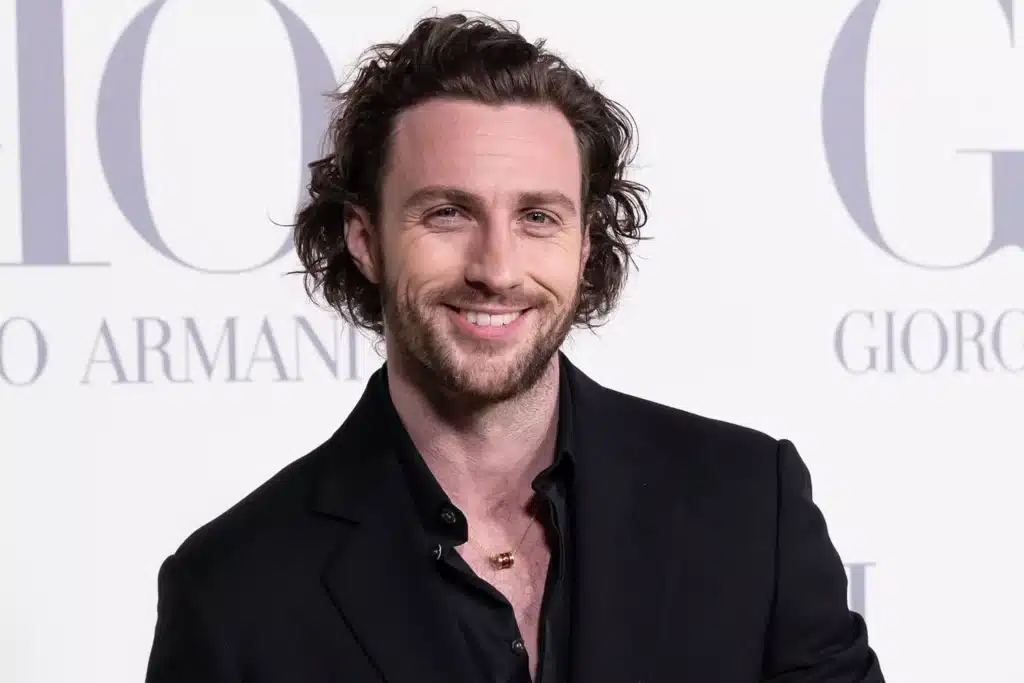 Aaron Taylor-Johnson as new James Bond
