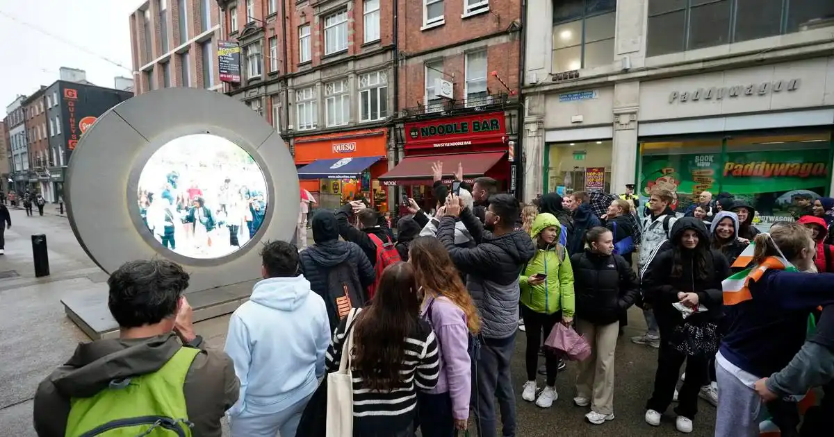Dublin-New York Portal Reopens