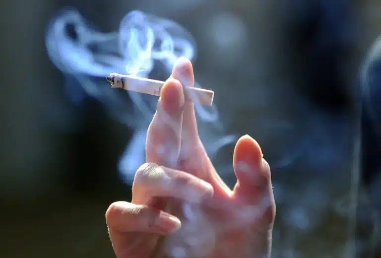 Proposed new legislation aims to raise the legal smoking age to 21 in Ireland