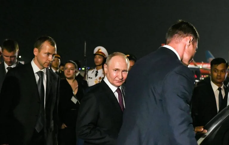 Putin arrives in Hanoi following the signing of a defence pact with North Korea
