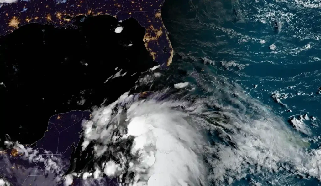 Hurricane Helene approaches Florida