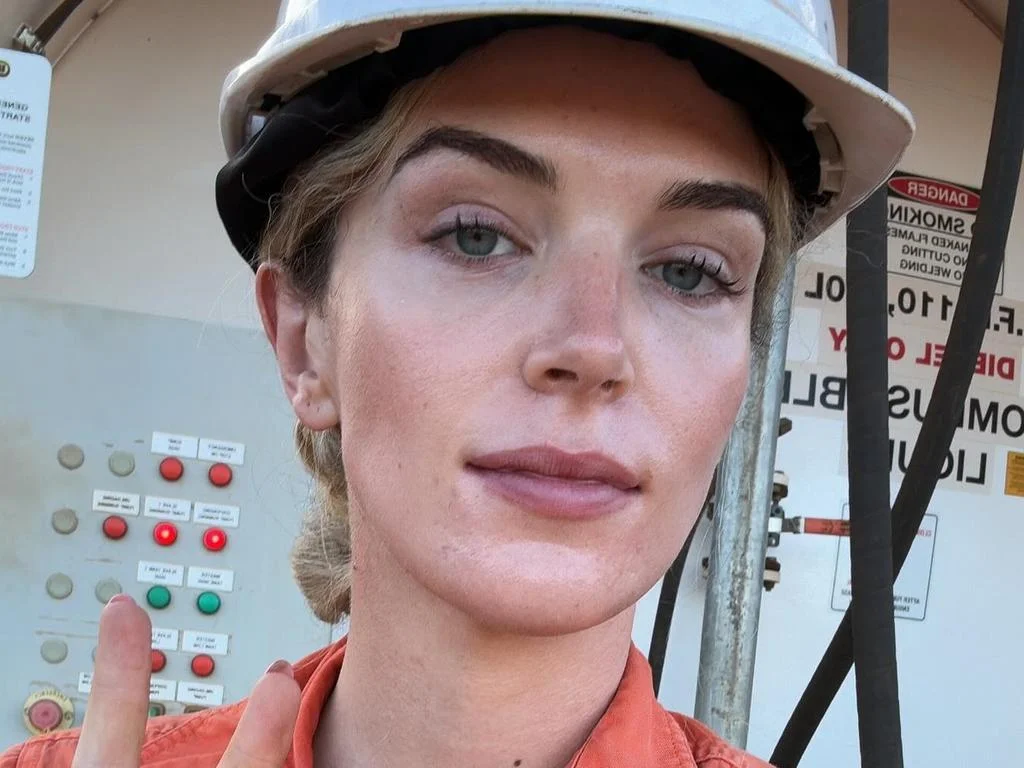 Former Miss Universe Ireland Turned FIFO Worker In Western Australian Mines miss universe Ireland