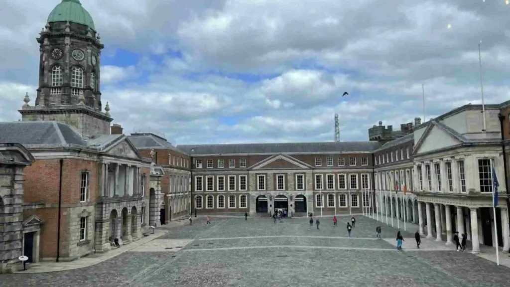 A Tourist Guide To Top 10 Castles In Dublin image2 5 2
