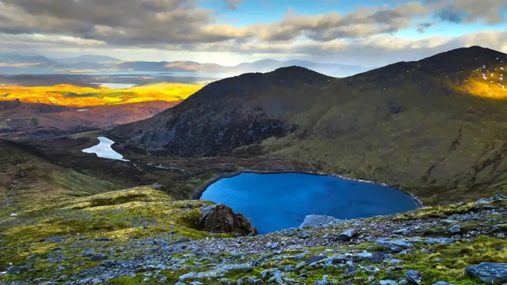 highest mountain in Ireland