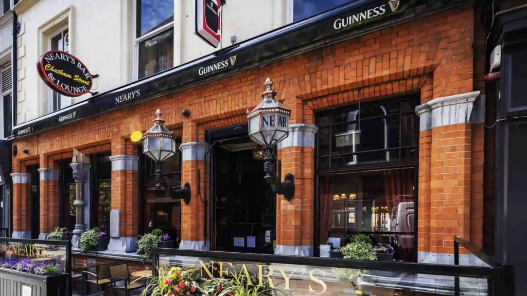 Top 10 Pubs in Dublin for Great Drinks, Food, and Fun image11 2 3