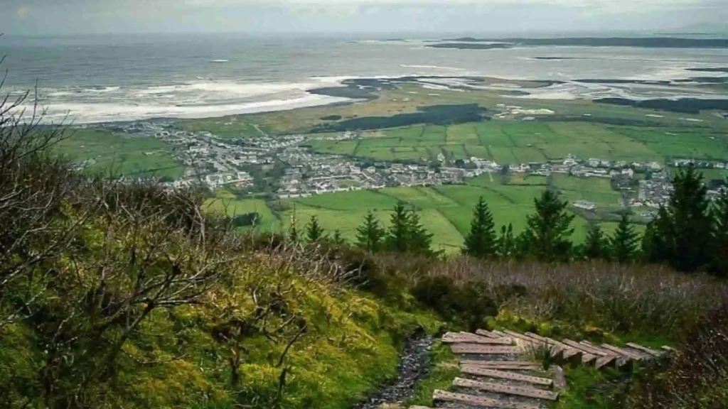 Top 10 Best Hikes In Ireland | Tips And Highlights image4 10 6