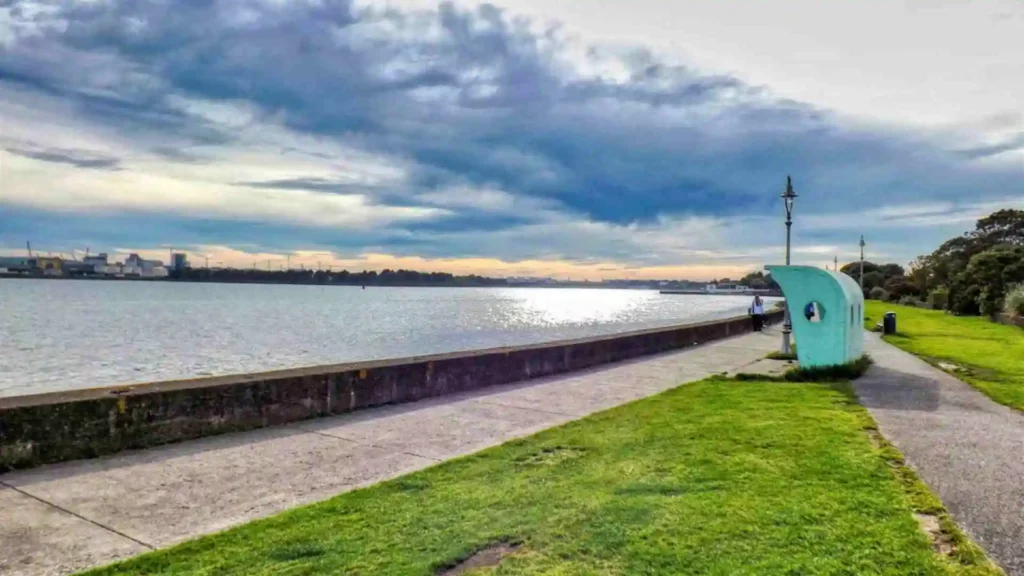 Top 25 Walks in Dublin: A Guide to the Best Walks in Dublin Sandymount Strand