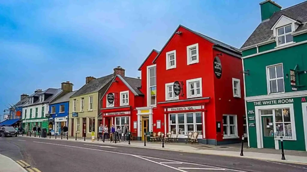 The Best Coastal Towns in Ireland: Explore the Shores Dingle: Vibrant, Scenic, and Historic