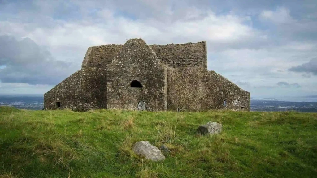 Top 25 Walks in Dublin: A Guide to the Best Walks in Dublin Hellfire Club