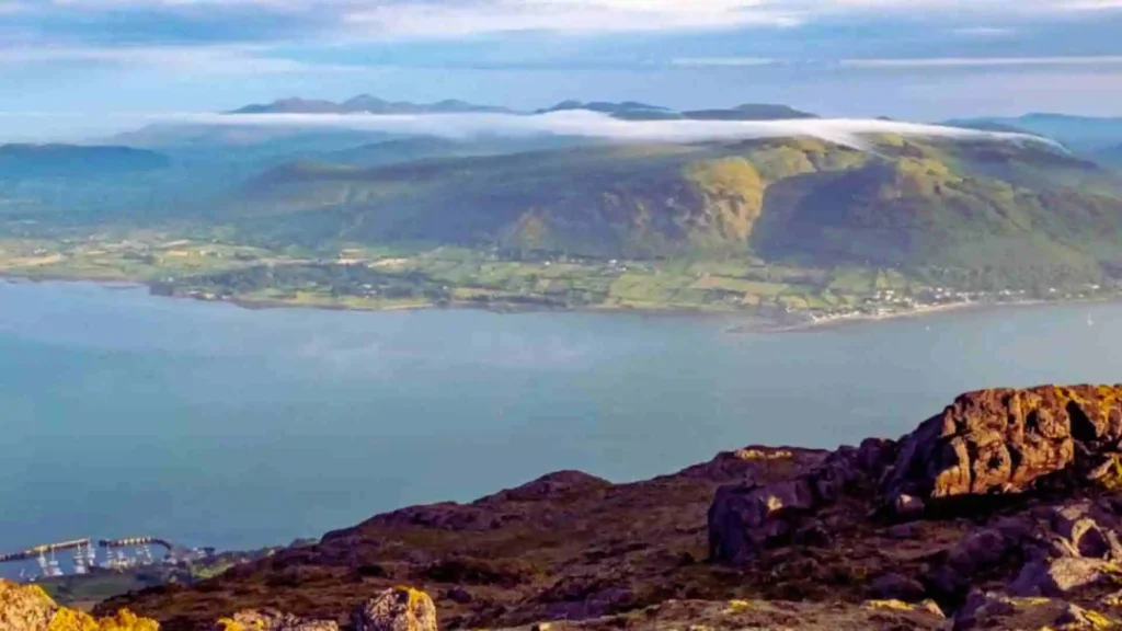 Slieve Foye Loop hike: Routes, Maps And travel TipsĀ Best Time of Year to Climb Slieve Foye