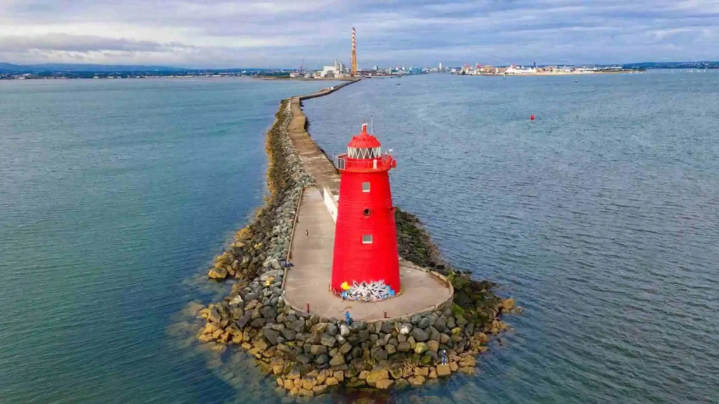 Great South Wall Walk | A Walk to Poolbeg Lighthouse Dublin great south wall