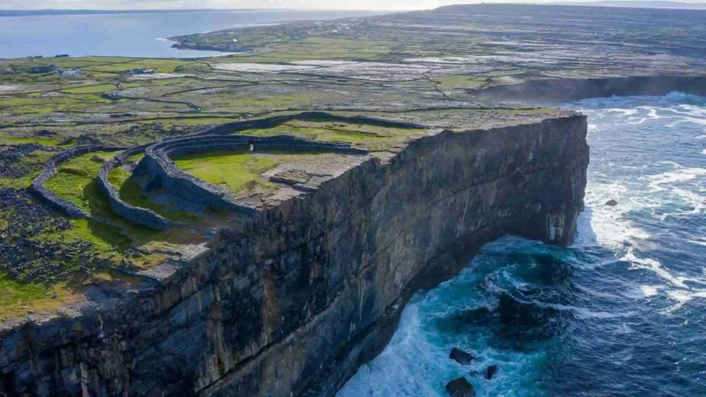 Top 30 Unforgettable Holiday Destinations in Ireland Aran Islands