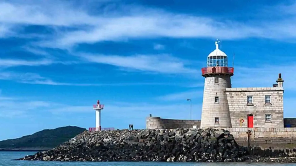 Bog of Frogs Loop: Hike Howth Head Walk and Hiking Guide Cliff Path, Baily Lighthouse