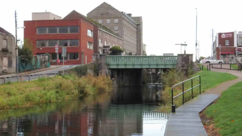 Blessington Street Basin Dublin Guide: Walks, History and Tips Crossguns Bridge and surroundings