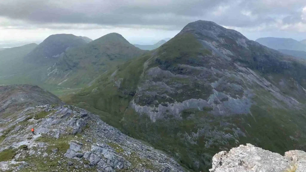 Glencoaghan Horseshoe Hiking Loop | Twelve Bens Connemara Guide Benlettery