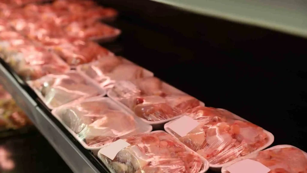 how long does chicken last in the fridge