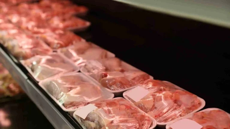 how long does chicken last in the fridge