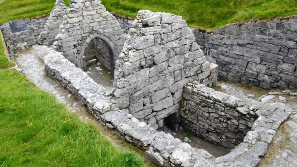 Inis Oírr Things to Do | The best of Ireland’s Smallest Aran Island Teampall Chaomhán (Ancient Church)