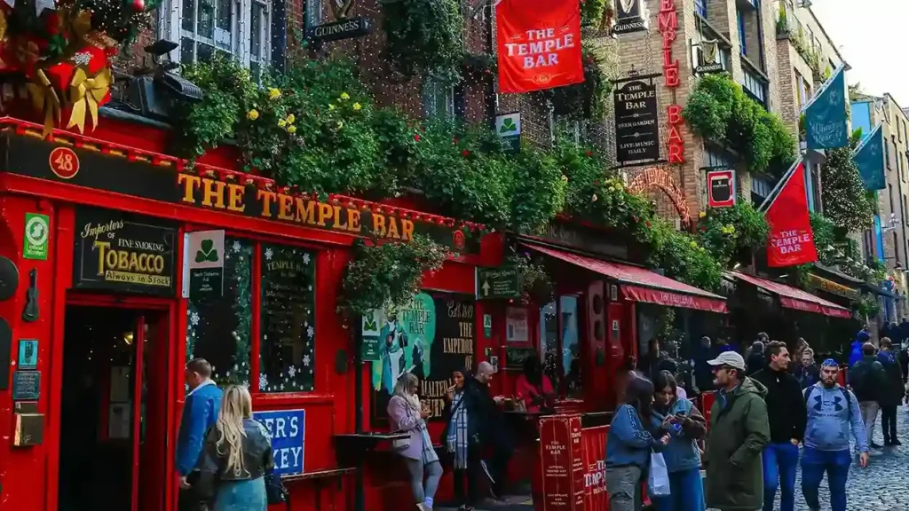 Temple Bar & Ha’penny Bridge Walk