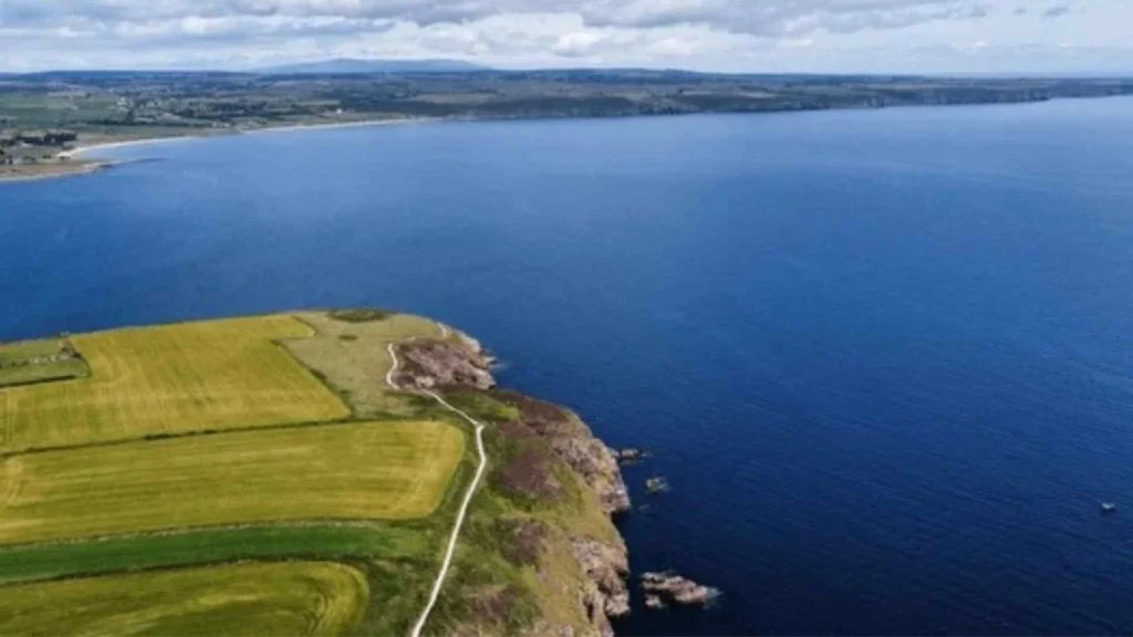 Explore The Beauty of Ardmore Cliff Walk Difficulty Level and Safety Tips