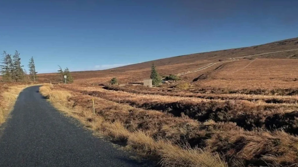 Kippure summit walk | Why hikers love this Dublin peak Kippure Military Road