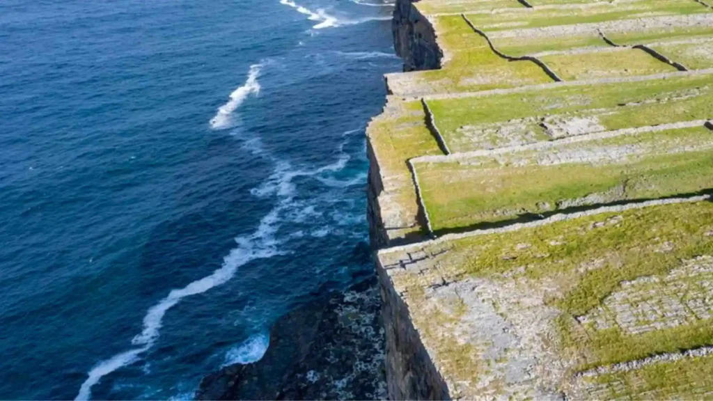 Aran Islands Ireland Guide: Things to See, Do and Travel Tips Inis Mór