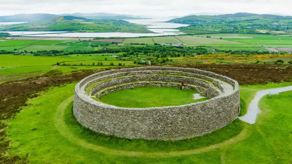 Grianan of Aileach | The legendary “Palace of the Sun” in Donegal What is the Grianán of Aileach?