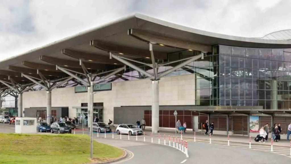 Airports in Ireland | How to choose the right airport for your trip Cork Airport