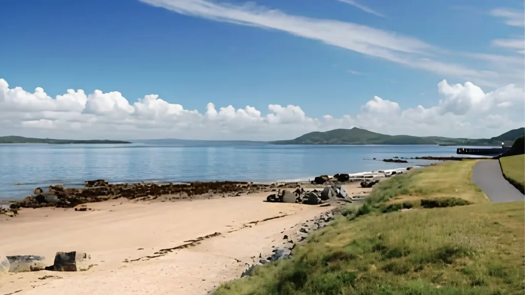 Buncrana Beach | Donegal’s stunningly beautiful seaside beach Lady’s Bay