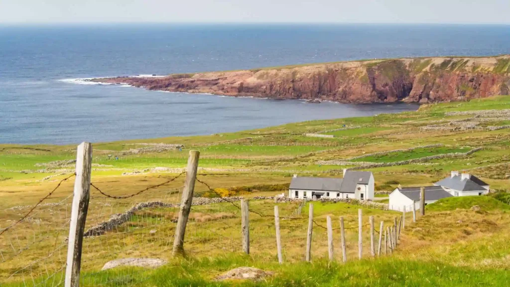 Bloody Foreland (15-minute drive)