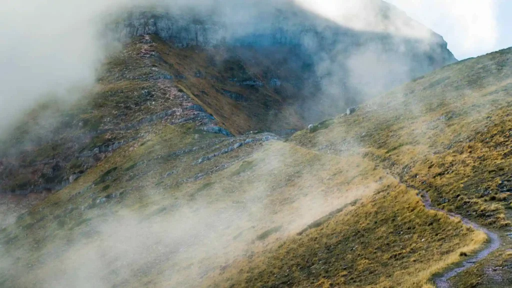 Mweelrea | The Irish mountain most tourists never climb Navigating through the clouds