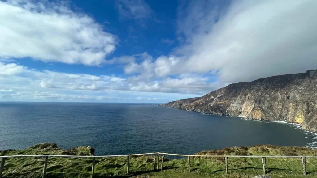 Start from the Bunglas viewpoint