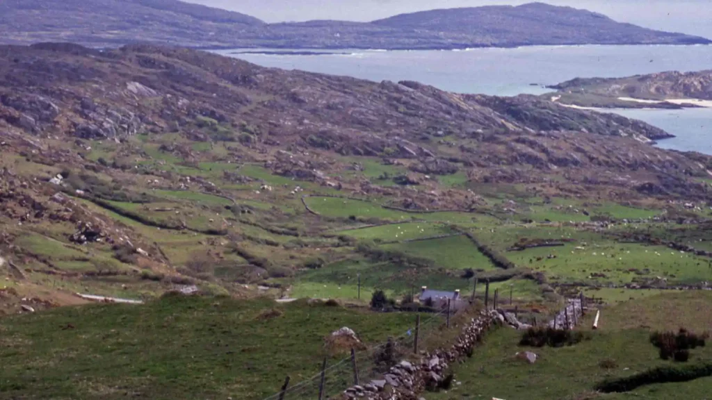 Beara Way hiking guide | The route everyone gets wrong Leg 1: Kenmare to Lauragh & Eyeries